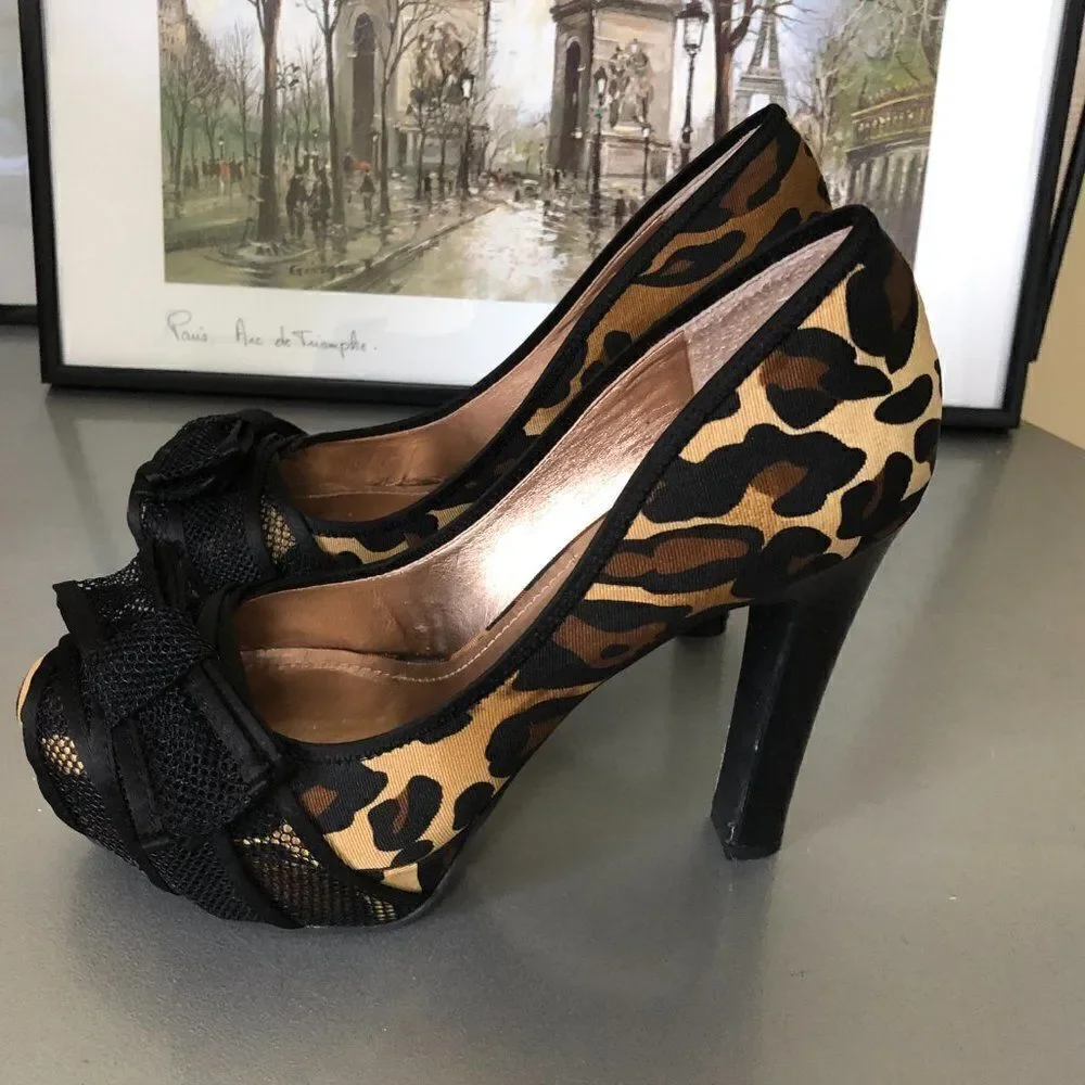 BCBG Paris Phynia Leopard Pump‎